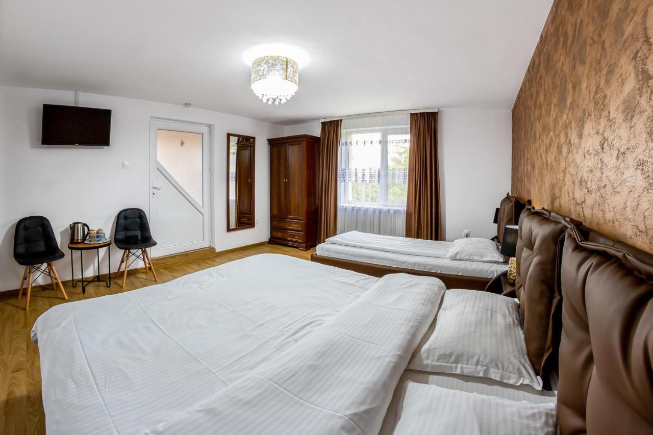 Pensiunea Valea Magurii Novaci-Străini Exterior foto