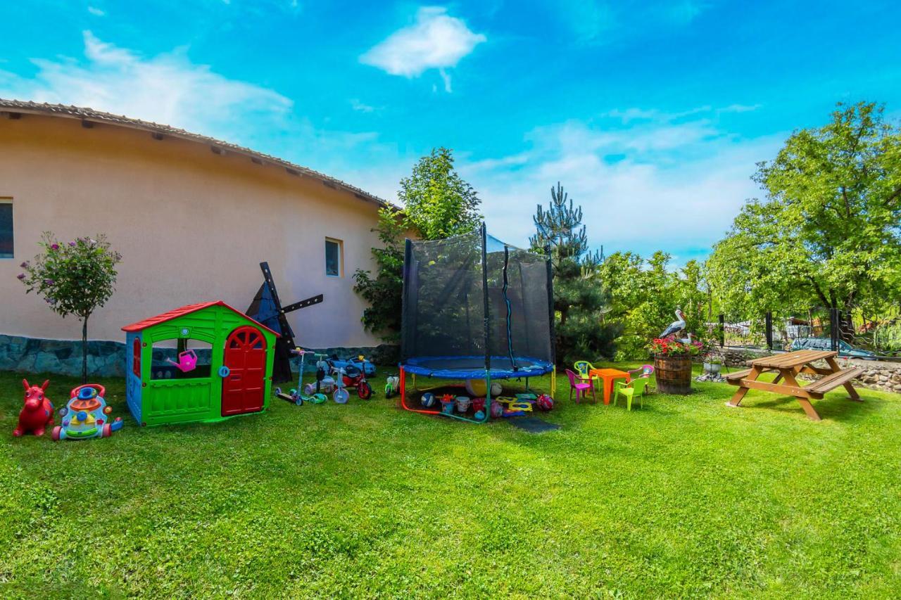 Pensiunea Valea Magurii Novaci-Străini Exterior foto