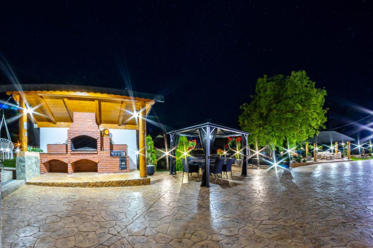 Pensiunea Valea Magurii Novaci-Străini Exterior foto