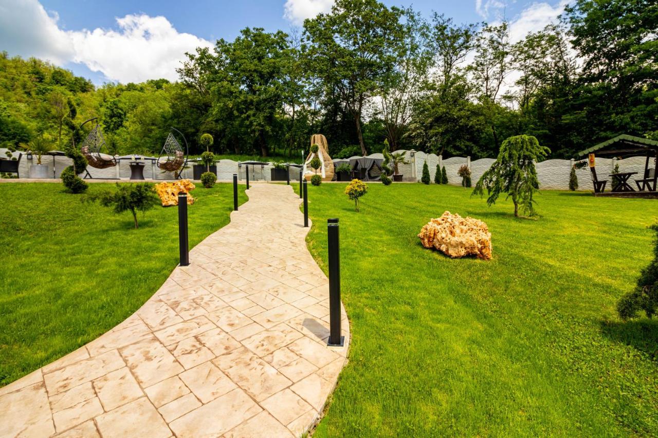 Pensiunea Valea Magurii Novaci-Străini Exterior foto